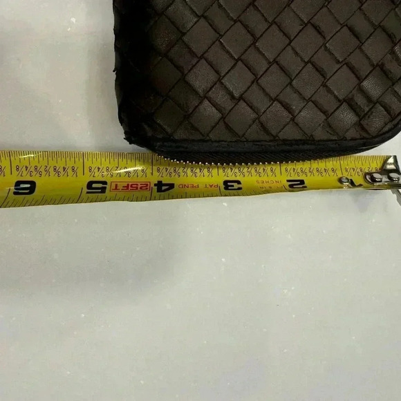 Bottega Veneta Intrecciato lamb skin brown zip around wallet - Picture 2 of 16